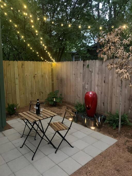 Secret Garden Apartment Сан Антонио Екстериор снимка