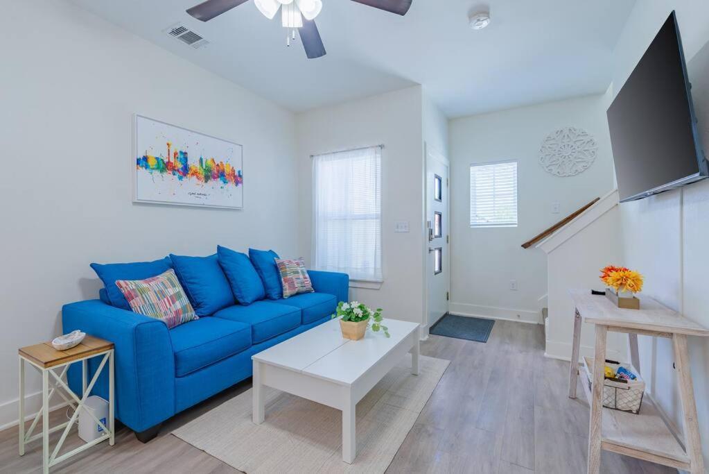 Secret Garden Apartment Сан Антонио Екстериор снимка