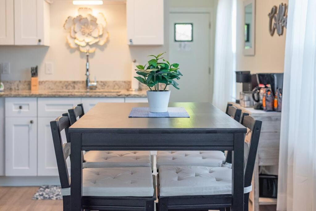 Secret Garden Apartment Сан Антонио Екстериор снимка